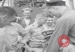 Image Les soldats américains reçoivent un salaire en espèces Japon, 1945, de la seconde 48 séquences d'archives historiques vidéo 65675079538
