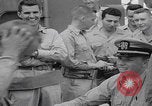 Image Les soldats américains reçoivent un salaire en espèces Japon, 1945, de la seconde 52 séquences d'archives historiques vidéo 65675079538