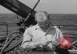 Image Les soldats américains reçoivent un salaire en espèces Japon, 1945, de la seconde 56 séquences d'archives historiques vidéo 65675079538