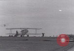 Standbild Flugzeugträger Flugzeug Landung United States USA, 1939, aus Sekunde 22 historischem Filmmaterial Videoclip 65675079548