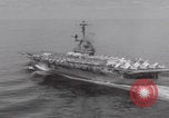 Standbild Vought F-8 Crusader hebt vom Flugzeugträger ab Vietnam, 1965, aus Sekunde 11 historischem Filmmaterial Videoclip 65675079555