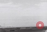 Standbild Vought F-8 Crusader hebt vom Flugzeugträger ab Vietnam, 1965, aus Sekunde 23 historischem Filmmaterial Videoclip 65675079555