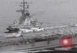 Standbild Vought F-8 Crusader hebt vom Flugzeugträger ab Vietnam, 1965, aus Sekunde 34 historischem Filmmaterial Videoclip 65675079555