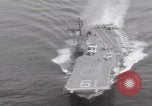 Standbild Vought F-8 Crusader hebt vom Flugzeugträger ab Vietnam, 1965, aus Sekunde 51 historischem Filmmaterial Videoclip 65675079555