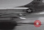 Standbild Flugzeugträger USS Hancock im Vietnamkrieg Vietnam, 1965, aus Sekunde 15 historischem Filmmaterial Videoclip 65675079558