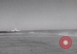 Standbild Flugzeugträger USS Hancock im Vietnamkrieg Vietnam, 1965, aus Sekunde 17 historischem Filmmaterial Videoclip 65675079558