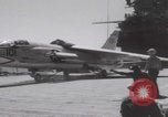 Standbild Flugzeugträger USS Hancock im Vietnamkrieg Vietnam, 1965, aus Sekunde 20 historischem Filmmaterial Videoclip 65675079558