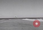 Standbild Flugzeugträger USS Hancock im Vietnamkrieg Vietnam, 1965, aus Sekunde 32 historischem Filmmaterial Videoclip 65675079558