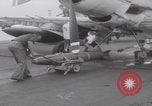 Standbild Flugzeugträger USS Hancock im Vietnamkrieg Vietnam, 1965, aus Sekunde 50 historischem Filmmaterial Videoclip 65675079558