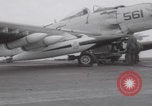 Standbild Vietnamkrieg Flugzeugträger USS Hancock Vietnam, 1965, aus Sekunde 46 historischem Filmmaterial Videoclip 65675079559