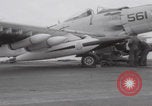 Standbild Vietnamkrieg Flugzeugträger USS Hancock Vietnam, 1965, aus Sekunde 49 historischem Filmmaterial Videoclip 65675079559