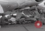 Standbild Vietnamkrieg Flugzeugträger USS Hancock Vietnam, 1965, aus Sekunde 53 historischem Filmmaterial Videoclip 65675079559