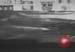Standbild Brand der USS Forrestal im Golf von Tonkin Golf von Tonkin, Vietnam, 1967, aus Sekunde 44 historischem Filmmaterial Videoclip 65675079560