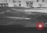 Standbild Brand der USS Forrestal im Golf von Tonkin Golf von Tonkin, Vietnam, 1967, aus Sekunde 48 historischem Filmmaterial Videoclip 65675079560