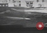 Standbild Brand der USS Forrestal im Golf von Tonkin Golf von Tonkin, Vietnam, 1967, aus Sekunde 50 historischem Filmmaterial Videoclip 65675079560