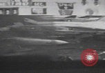 Standbild Brand der USS Forrestal im Golf von Tonkin Golf von Tonkin, Vietnam, 1967, aus Sekunde 54 historischem Filmmaterial Videoclip 65675079560