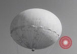Standbild Japanische Fu-Go-Papierballonbombe United States USA, 1944, aus Sekunde 33 historischem Filmmaterial Videoclip 65675079563