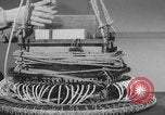 Standbild Komponenten der japanischen Fu-Go-Papierballonbombe United States USA, 1944, aus Sekunde 22 historischem Filmmaterial Videoclip 65675079565
