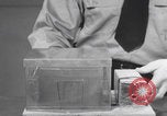 Standbild Komponenten der japanischen Fu-Go-Papierballonbombe United States USA, 1944, aus Sekunde 36 historischem Filmmaterial Videoclip 65675079565