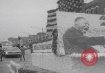 Standbild Demonstration der Afroamerikaner Chicago Illinois USA, 1970, aus Sekunde 35 historischem Filmmaterial Videoclip 65675079568