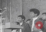 Standbild Demonstration der Afroamerikaner Chicago Illinois USA, 1970, aus Sekunde 50 historischem Filmmaterial Videoclip 65675079568