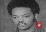 Standbild Predigt des afroamerikanischen Pfarrers Jesse Jackson Chicago Illinois USA, 1970, aus Sekunde 41 historischem Filmmaterial Videoclip 65675079569