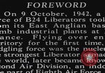 Standbild USAAF bombardiert Ölraffinerien in Ploesti Rumänien Ploiesti, Rumänien, 1944, aus Sekunde 17 historischem Filmmaterial Videoclip 65675079573