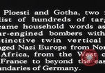 Standbild USAAF bombardiert Ölraffinerien in Ploesti Rumänien Ploiesti, Rumänien, 1944, aus Sekunde 56 historischem Filmmaterial Videoclip 65675079573
