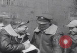 Standbild B-24D Liberator Bomerang Abschiedsparty England Vereinigtes Königreich, 1944, aus Sekunde 13 historischem Filmmaterial Videoclip 65675079574