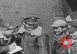 Standbild B-24D Liberator Bomerang Abschiedsparty England Vereinigtes Königreich, 1944, aus Sekunde 14 historischem Filmmaterial Videoclip 65675079574