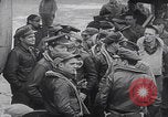 Standbild B-24D Liberator Bomerang Abschiedsparty England Vereinigtes Königreich, 1944, aus Sekunde 36 historischem Filmmaterial Videoclip 65675079574