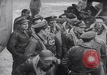 Standbild B-24D Liberator Bomerang Abschiedsparty England Vereinigtes Königreich, 1944, aus Sekunde 38 historischem Filmmaterial Videoclip 65675079574