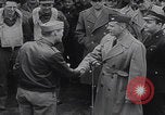 Standbild B-24D Liberator Bomerang Abschiedsparty England Vereinigtes Königreich, 1944, aus Sekunde 49 historischem Filmmaterial Videoclip 65675079574