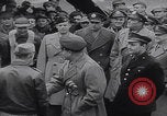 Standbild B-24D Liberator Bomerang Abschiedsparty England Vereinigtes Königreich, 1944, aus Sekunde 61 historischem Filmmaterial Videoclip 65675079574