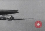 Standbild B-24 Liberators der USAAF werfen Bomben über Deutschland ab Deutschland, 1943, aus Sekunde 22 historischem Filmmaterial Videoclip 65675079576