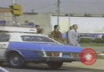 Standbild Marsch der Vereinigten Klans von Amerika Mobile Alabama USA, 1977, aus Sekunde 32 historischem Filmmaterial Videoclip 65675079578