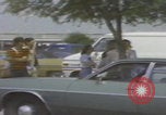 Standbild Marsch der Vereinigten Klans von Amerika Mobile Alabama USA, 1977, aus Sekunde 39 historischem Filmmaterial Videoclip 65675079578