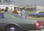 Standbild Marsch der Vereinigten Klans von Amerika Mobile Alabama USA, 1977, aus Sekunde 43 historischem Filmmaterial Videoclip 65675079578