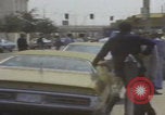 Standbild Marsch der Vereinigten Klans von Amerika Mobile Alabama USA, 1977, aus Sekunde 54 historischem Filmmaterial Videoclip 65675079578