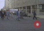 Standbild Demonstranten der United Klans of America in Mobile Alabama Mobile Alabama USA, 1977, aus Sekunde 14 historischem Filmmaterial Videoclip 65675079580