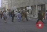 Standbild Demonstranten der United Klans of America in Mobile Alabama Mobile Alabama USA, 1977, aus Sekunde 20 historischem Filmmaterial Videoclip 65675079580