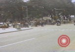 Standbild Demonstranten der United Klans of America in Mobile Alabama Mobile Alabama USA, 1977, aus Sekunde 43 historischem Filmmaterial Videoclip 65675079580