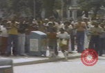 Standbild Demonstranten der United Klans of America in Mobile Alabama Mobile Alabama USA, 1977, aus Sekunde 51 historischem Filmmaterial Videoclip 65675079580
