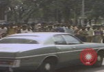 Standbild Demonstranten der United Klans of America in Mobile Alabama Mobile Alabama USA, 1977, aus Sekunde 56 historischem Filmmaterial Videoclip 65675079580