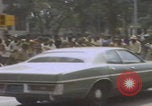 Standbild Demonstranten der United Klans of America in Mobile Alabama Mobile Alabama USA, 1977, aus Sekunde 57 historischem Filmmaterial Videoclip 65675079580