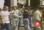Standbild Demonstranten des United Klans of America marschieren Mobile Alabama USA, 1977, aus Sekunde 29 historischem Filmmaterial Videoclip 65675079581