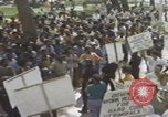 Immagine di I Klan Uniti d'America marciano verso Mobile Alabama Mobile Alabama USA, 1977, secondo 31 filmato di repertorio 65675079582