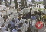 Immagine di I Klan Uniti d'America marciano verso Mobile Alabama Mobile Alabama USA, 1977, secondo 36 filmato di repertorio 65675079582