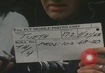 Standbild US-Flugzeugträger-Zerstörer segeln Japanisches Meer, 1968, aus Sekunde 8 historischem Filmmaterial Videoclip 65675079583