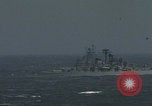 Standbild US-Flugzeugträger-Zerstörer segeln Japanisches Meer, 1968, aus Sekunde 11 historischem Filmmaterial Videoclip 65675079583